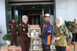 Penuh Berkah, Kejari Kepahiang Laksanakan Bakti Sosial Peringati Ramadhan 1446 H