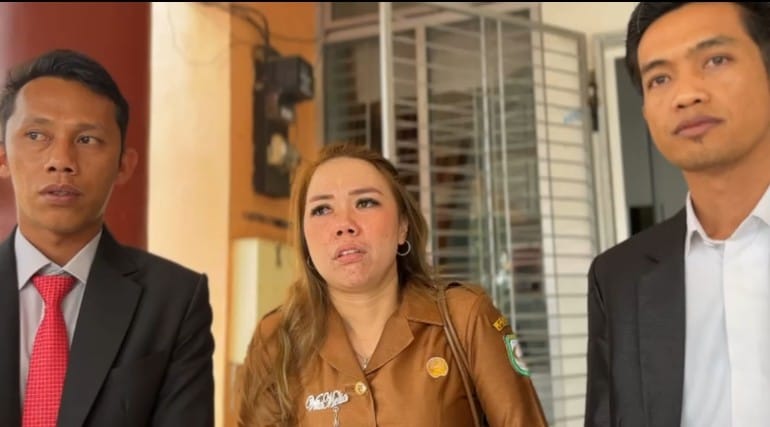 Kuasa Hukum: ASN Keberatan Diberhentikan Usai Viral Injak Alqur’an Kuasa Hukum: ASN Keberatan Diberhentikan Usai Viral Injak Alqur’an