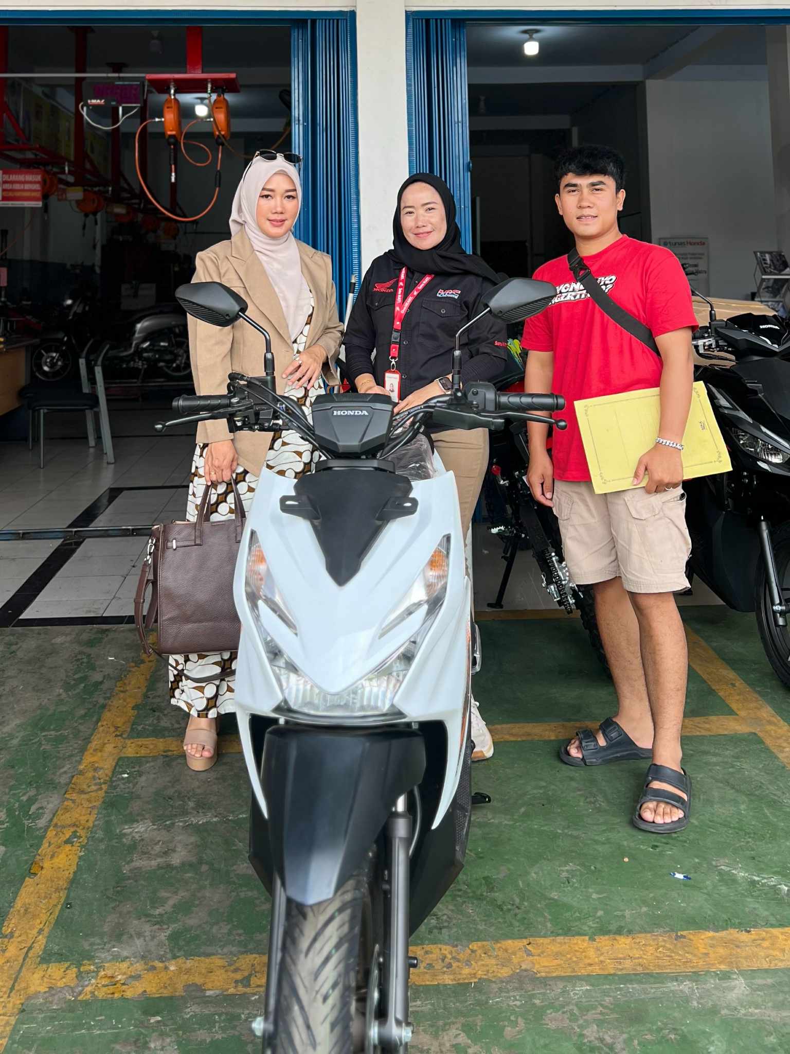 Facebook creation AB2FE2C8 DEC4 4AB2 87E5 6419D6DD5ED2