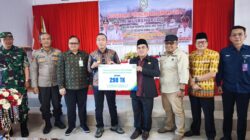 Serahkan 298 Kartu BPJS Ketenagakerjaan, Bupati: Musrenbang Harus Berdampak Kesejahteraan