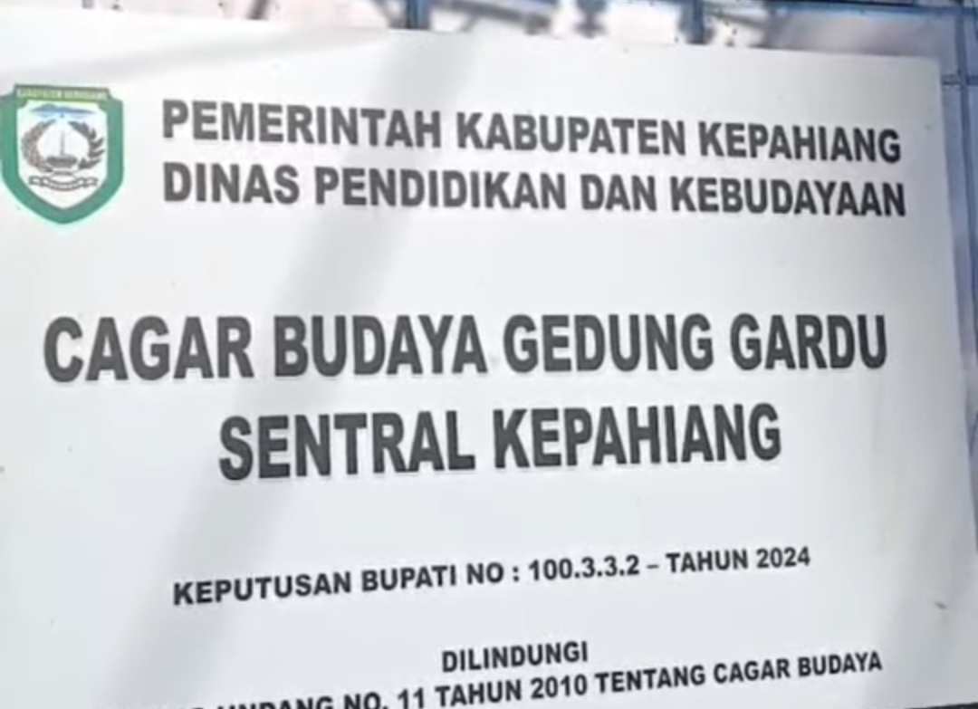 Dinas Pendidikan Dan Kebudayaan Kepahiang Gelar Kerja Bakti Di Cagar Budaya Gardu Sentral PLN