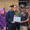 Bupati Kepahiang Serahkan Bantuan, Turut Prihatin Atas Korban Angin Puting Beliung Di Kecamatan Kepahiang