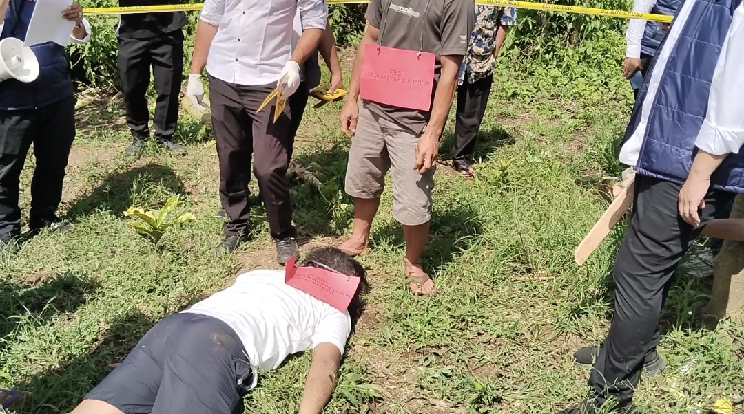 Rekonstruksi Kasus Kematian Gita Fitri: 9 Saksi Dan Tersangka MK Hadir, 14 Adegan Diperagakan