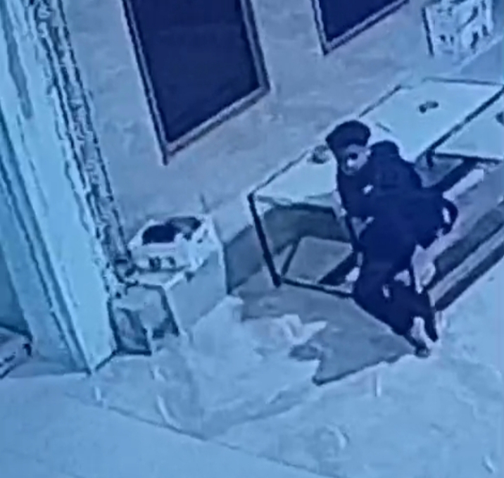 Untuk Ketiga Kalinya! Kotak Amal Masjid Al-Hidayah Di Desa Permu Bawah Kepahiang Raib Dibobol Maling, Terekam CCTV