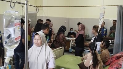 Diduga Keracunan Usai Santap Menu MBG, Belasan Siswa SDN 18 Kepahiang Dilarikan ke Puskesmas