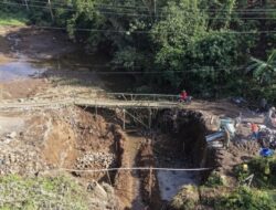 Kodim 0409/Rejang Lebong Wujudkan Harapan Warga, Pembangunan Jembatan Perintis Garuda Dusun Sawah Capai 11 Persen
