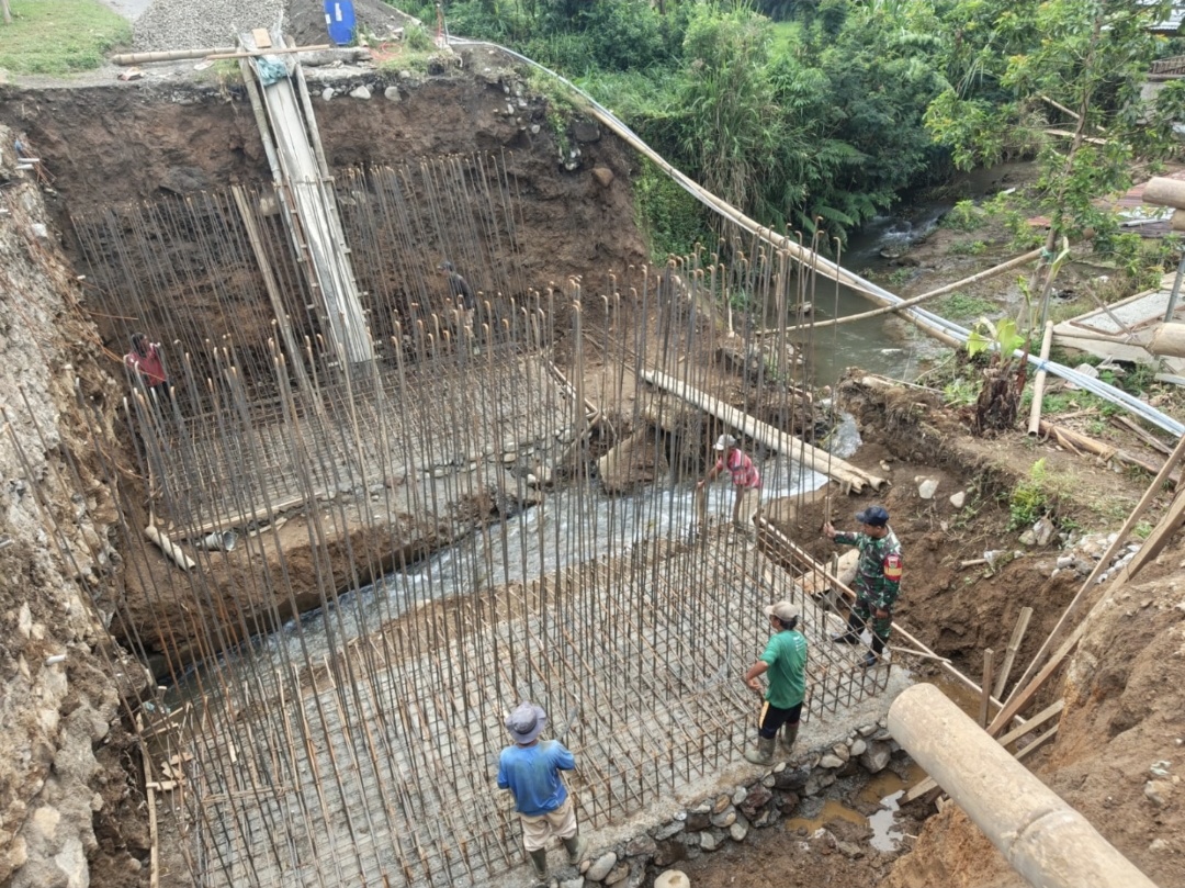 Progres Signifikan, Jembatan Garuda Siap Buka Akses Baru bagi 1.850 Jiwa di Air Merah