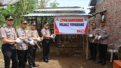 Polres Kepahiang Salurkan 50 Ekor Bebek Kamtibmas, AKBP Yuriko: Wujud Nyata Polri Peduli Masyarakat