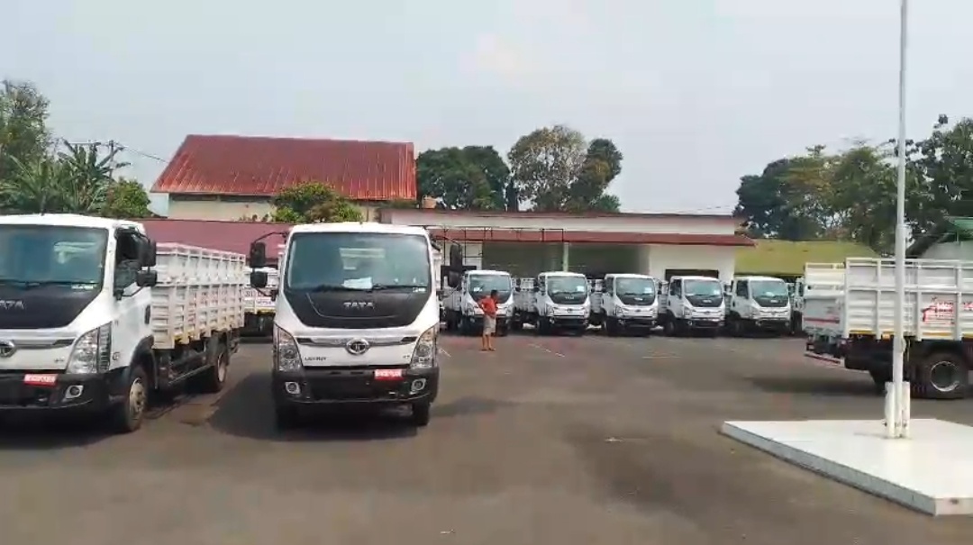 19 Dump Truk Merah Putih Meluncur, Koperasi Desa di 3 Kabupaten Kini Punya Armada